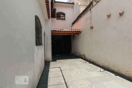 Casa à venda com 200m², 4 quartos e 3 vagas Casa à venda com 200m², 4 quartos e 3 vagasGaragem