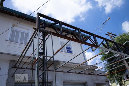 Casa para alugar com 100m², 2 quartos e sem vagaFachada