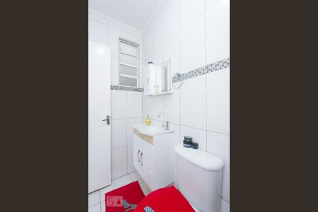 BANHEIRO SUITE de apartamento à venda com 1 quarto, 41m² em Jardim Itu, Porto Alegre