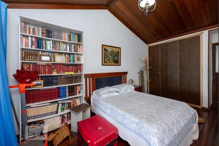 Casa à venda com 525m², 4 quartos e 8 vagas Casa à venda com 525m², 4 quartos e 8 vagasQuarto 3