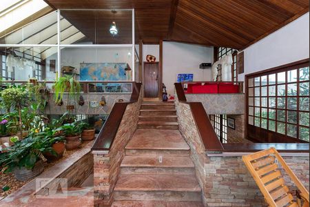 Escada de casa à venda com 4 quartos, 525m² em Jardim Atlântico, Belo Horizonte