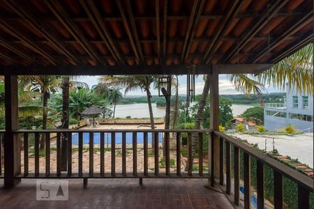 Casa à venda com 525m², 4 quartos e 8 vagas Casa à venda com 525m², 4 quartos e 8 vagasVaranda e Vista do Quarto 3