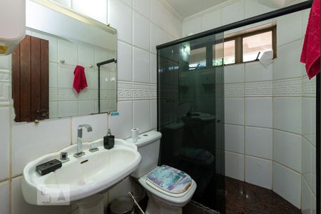 Casa à venda com 525m², 4 quartos e 8 vagas Casa à venda com 525m², 4 quartos e 8 vagasBanheiro Social 2