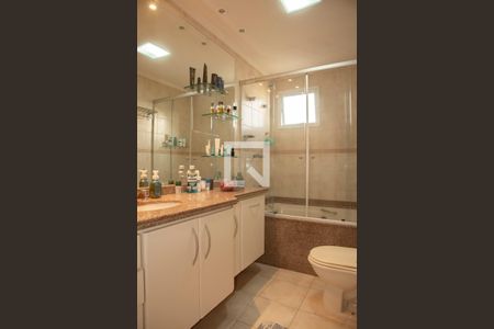 Apartamento para alugar com 130m², 3 quartos e 3 vagasBanheiro da Suíte