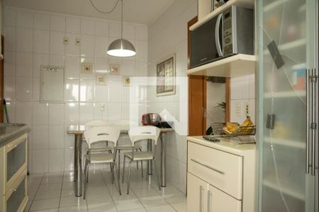 Apartamento para alugar com 130m², 3 quartos e 3 vagasCozinha