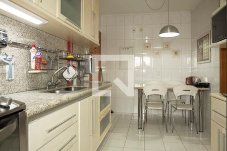 Apartamento para alugar com 130m², 3 quartos e 3 vagasCozinha