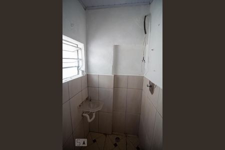 Banheiro de casa para alugar com 1 quarto, 40m² em Quinta da Paineira, São Paulo