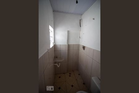 Banheiro de casa para alugar com 1 quarto, 40m² em Quinta da Paineira, São Paulo