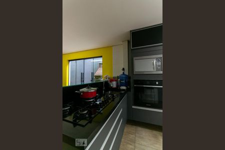 Casa à venda com 290m², 3 quartos e 2 vagasCozinha