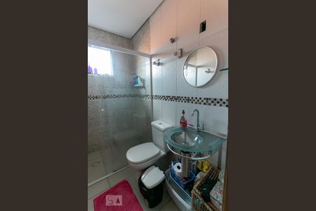 Casa à venda com 290m², 3 quartos e 2 vagasBanheiro