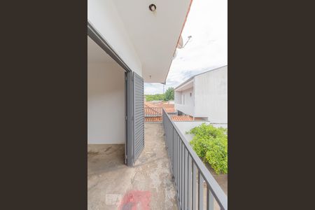 Casa à venda com 240m², 4 quartos e 5 vagasvaranda