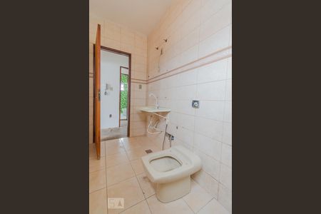 Casa à venda com 240m², 4 quartos e 5 vagasBanheiro Social