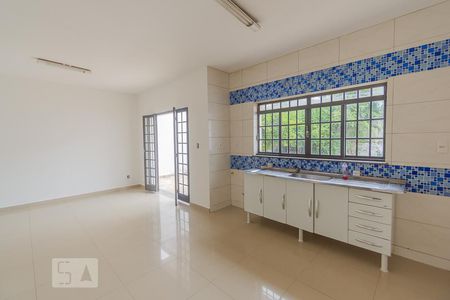 Casa à venda com 240m², 4 quartos e 5 vagasCozinha