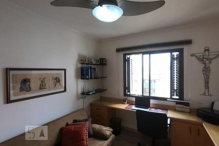 Apartamento à venda com 170m², 4 quartos e 3 vagasQuarto