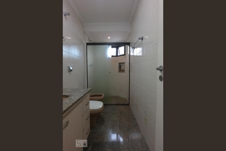 Apartamento à venda com 170m², 4 quartos e 3 vagasBanheiro da Suíte 3