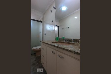 Apartamento à venda com 170m², 4 quartos e 3 vagasBanheiro da Suíte 2