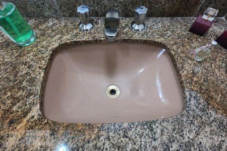 Apartamento à venda com 170m², 4 quartos e 3 vagasBanheiro da Suíte 2