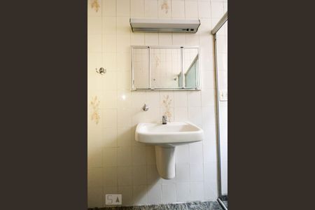 Casa para alugar com 55m², 1 quarto e sem vagaBanheiro