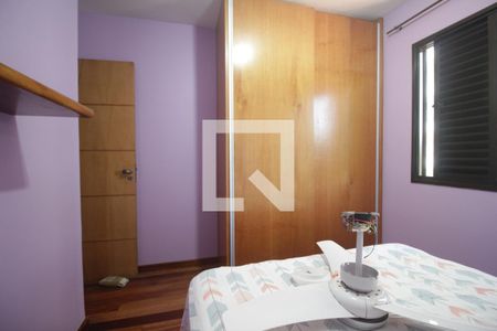 Apartamento à venda com 80m², 3 quartos e 2 vagasQuarto 2