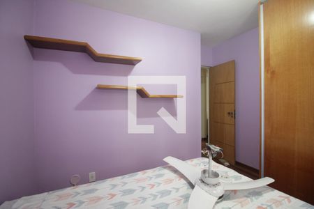 Apartamento à venda com 80m², 3 quartos e 2 vagasQuarto 2