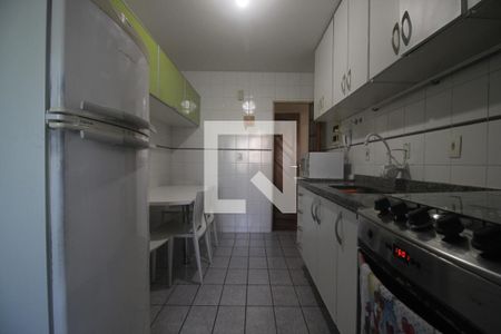 Apartamento à venda com 80m², 3 quartos e 2 vagasCozinha