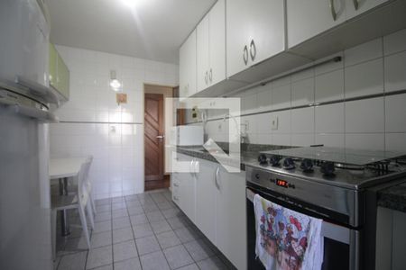 Apartamento à venda com 80m², 3 quartos e 2 vagasCozinha