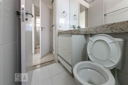 Apartamento para alugar com 100m², 3 quartos e 2 vagasBanheiro da Suíte