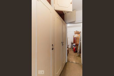 Apartamento à venda com 64m², 2 quartos e sem vaga Apartamento à venda com 64m², 2 quartos e sem vagaCorredor - Armário