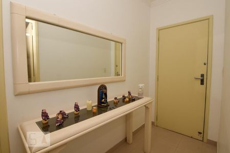 Sala de apartamento para alugar com 3 quartos, 110m² em Jardim Três Marias, Guarujá