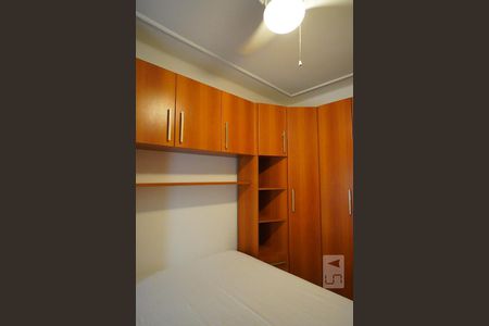 Quarto 1 de apartamento à venda com 2 quartos, 56m² em São João, Porto Alegre