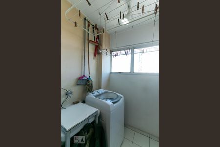 Apartamento à venda com 37m², 1 quarto e 1 vaga Apartamento à venda com 37m², 1 quarto e 1 vagaArea de Serviço
