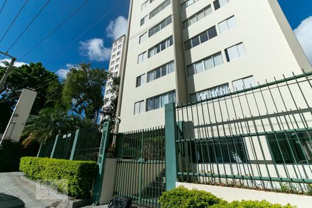 Apartamento à venda com 37m², 1 quarto e 1 vaga Apartamento à venda com 37m², 1 quarto e 1 vagaFachada