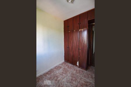 quarto 1 de apartamento para alugar com 2 quartos, 52m² em Vila Vitório Mazzei, São Paulo