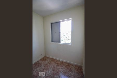 quarto 1 de apartamento para alugar com 2 quartos, 52m² em Vila Vitório Mazzei, São Paulo