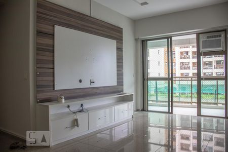 Sala de apartamento para alugar com 3 quartos, 110m² em Barra da Tijuca, Rio de Janeiro