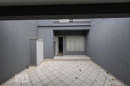 Casa à venda com 168m², 3 quartos e 4 vagas Casa à venda com 168m², 3 quartos e 4 vagasGaragem