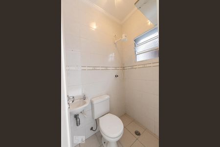 Casa à venda com 168m², 3 quartos e 4 vagas Casa à venda com 168m², 3 quartos e 4 vagasLavabo