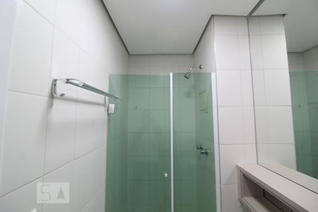 Banheiro 1 suite de apartamento para alugar com 2 quartos, 52m² em Campestre, São Caetano do Sul