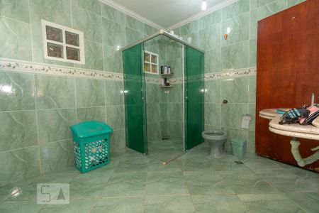 Casa à venda com 196m², 4 quartos e 4 vagas Casa à venda com 196m², 4 quartos e 4 vagasBanheiro da Suíte 2