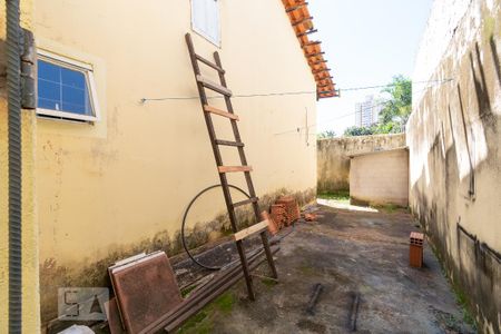 Casa à venda com 196m², 4 quartos e 4 vagas Casa à venda com 196m², 4 quartos e 4 vagasCanil