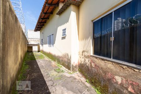 Casa à venda com 196m², 4 quartos e 4 vagas Casa à venda com 196m², 4 quartos e 4 vagasCanil