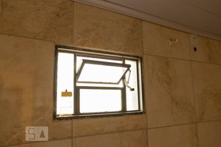 Casa à venda com 196m², 4 quartos e 4 vagas Casa à venda com 196m², 4 quartos e 4 vagasDetalhe do Banheiro de Serviço