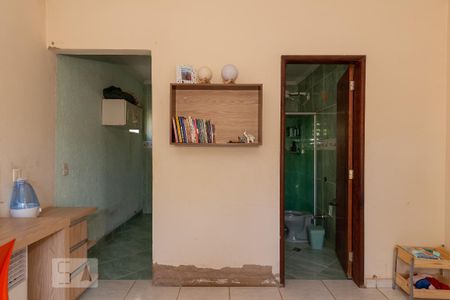 Casa à venda com 196m², 4 quartos e 4 vagas Casa à venda com 196m², 4 quartos e 4 vagasDetalhe da Suite 2