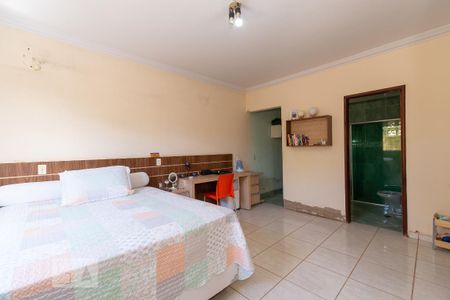 Casa à venda com 196m², 4 quartos e 4 vagas Casa à venda com 196m², 4 quartos e 4 vagasSuite 2