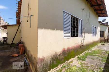 Casa à venda com 196m², 4 quartos e 4 vagas Casa à venda com 196m², 4 quartos e 4 vagasCanil