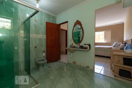 Casa à venda com 196m², 4 quartos e 4 vagas Casa à venda com 196m², 4 quartos e 4 vagasBanheiro da Suíte 2