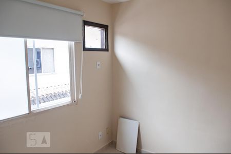 Quarto 1 de casa de condomínio à venda com 2 quartos, 55m² em Taquara, Rio de Janeiro