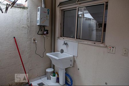 Casa de condomínio à venda com 55m², 2 quartos e 1 vaga Casa de condomínio à venda com 55m², 2 quartos e 1 vagaÁrea de Serviço