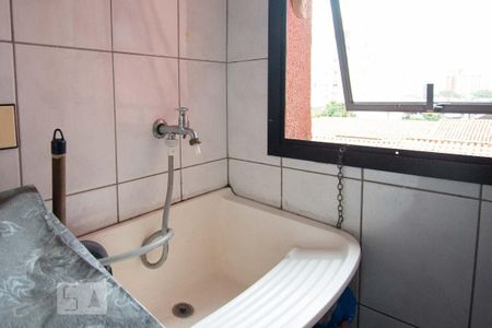 Apartamento para alugar com 71m², 3 quartos e 1 vagaÁrea de Serviço