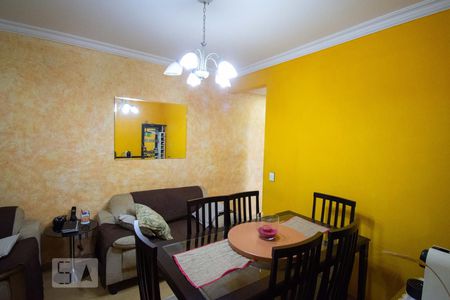 Sala de apartamento para alugar com 3 quartos, 71m² em Jardim Ubirajara (zona Sul), São Paulo